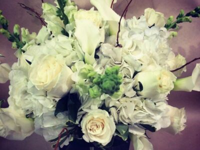 Monochromatic Bouquet